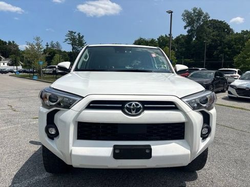 Used 2024 Toyota 4Runner SR5 Premium w/ Moonroof Package AWD/4WD image 14