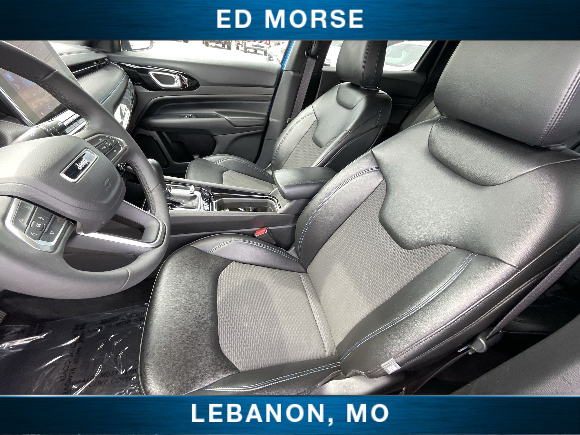 Used 2025 Jeep Compass Latitude w/ Convenience Group AWD/4WD image 20