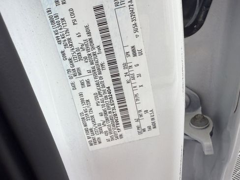 Certified 2020 Ford F250 Lariat w/ Chrome Package image 32