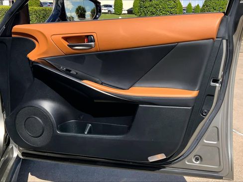 Used 2021 Lexus IS 300 w/ Comfort Package image 21