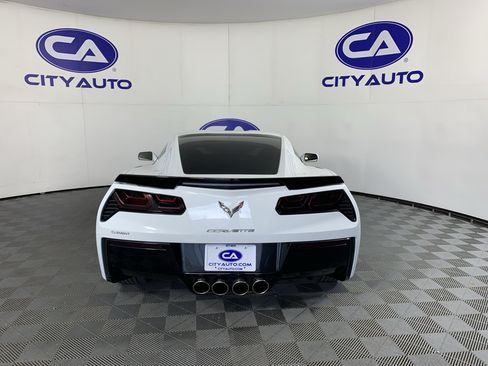 Used 2018 Chevrolet Corvette Stingray Coupe w/ 1LT RWD image 4