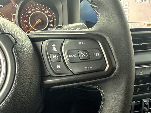 Used 2026 Jeep Wrangler Unlimited Rubicon AWD/4WD image 46