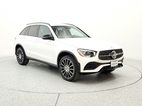Used 2022 Mercedes-Benz GLC 300 image 3