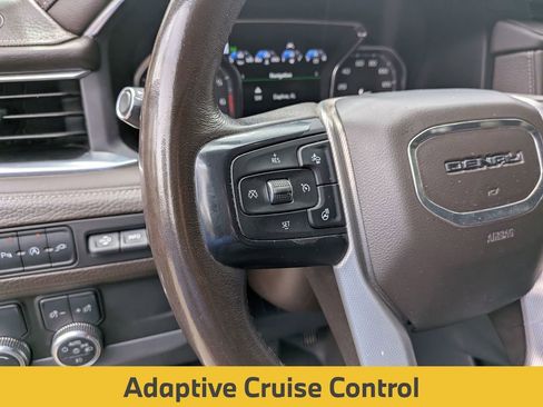 Used 2021 GMC Yukon XL Denali w/ Denali Premium Package image 20