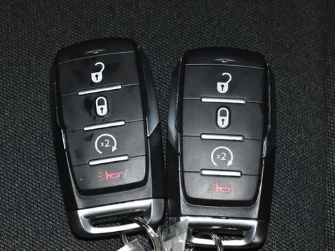 Certified 2025 RAM 1500 Big Horn image 26