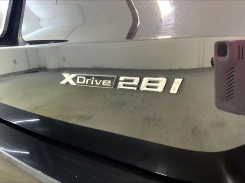 Used 2023 BMW X1 xDrive28i AWD/4WD image 9