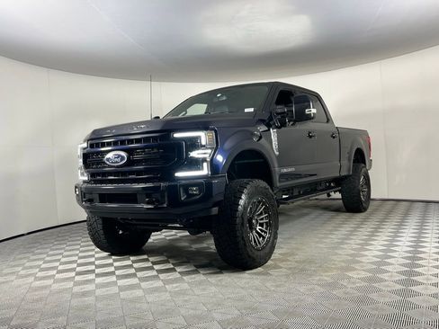 Used 2022 Ford F250 Lariat w/ Lariat Ultimate Package image 3