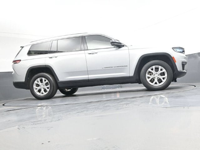 Used 2023 Jeep Grand Cherokee L Limited AWD/4WD image 47