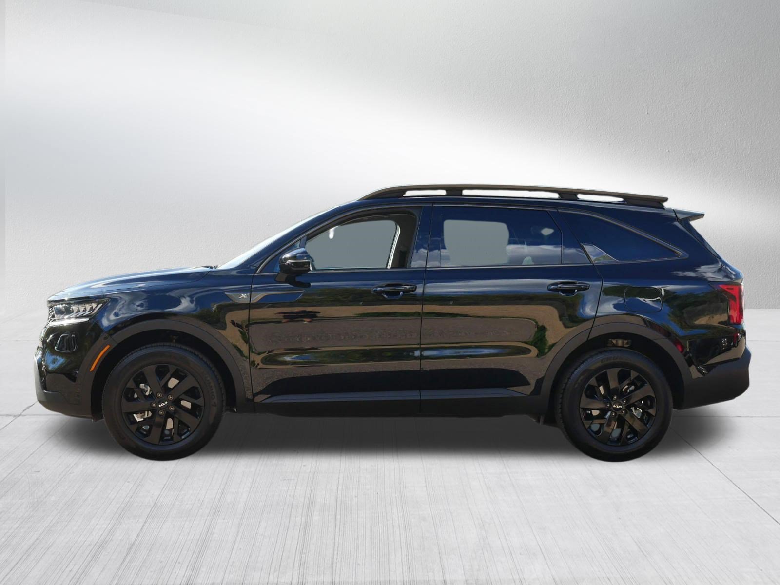 Certified 2023 Kia Sorento S w/ Panoramic Sunroof Package AWD/4WD image 4