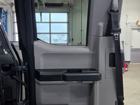 Used 2017 Ford F150 XL w/ Equipment Group 101A Mid image 24