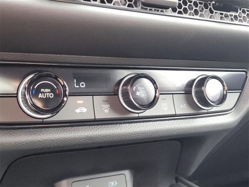 New 2026 Honda HR-V LX image 6