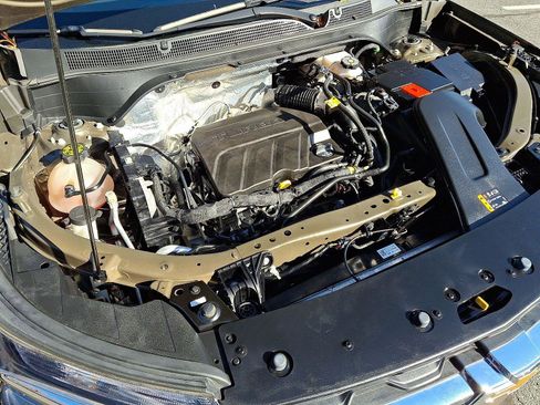 Used 2024 Chevrolet Trax LS w/ Driver Confidence Package image 25