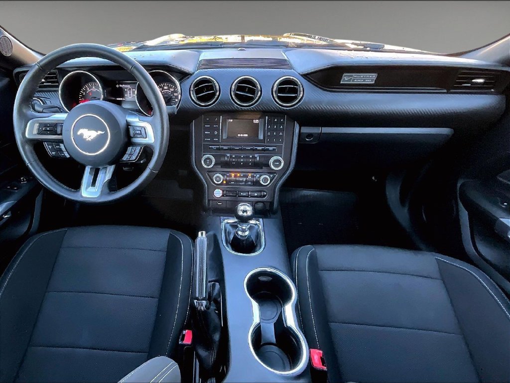 Used 2015 Ford Mustang Coupe RWD image 21