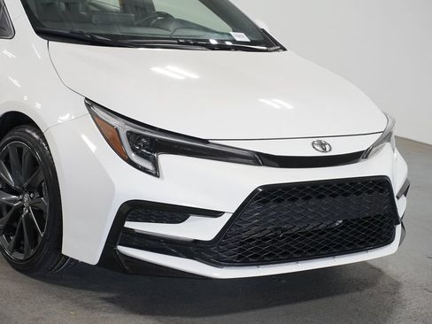 Certified 2023 Toyota Corolla SE FWD image 4