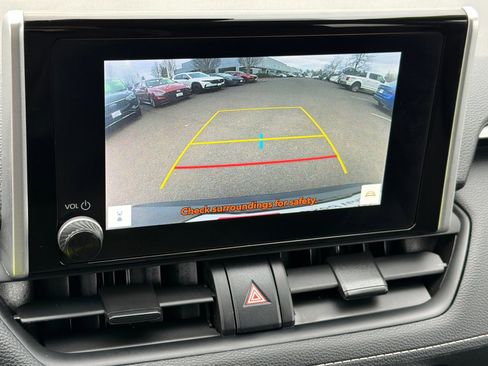 Certified 2025 Toyota RAV4 LE image 19