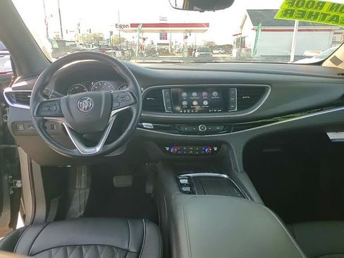 Used 2023 Buick Enclave Avenir w/ Avenir Technology Package image 11