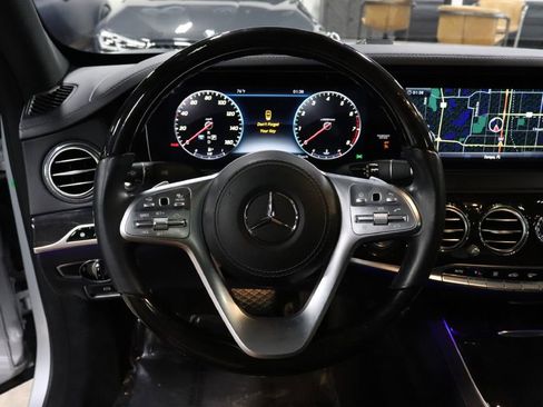 Used 2018 Mercedes-Benz S 560 Sedan image 26
