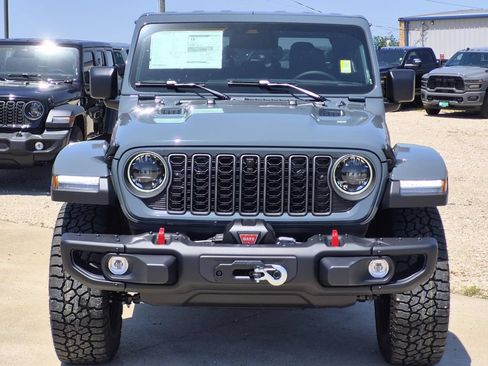 New 2026 Jeep Gladiator Rubicon AWD/4WD image 3