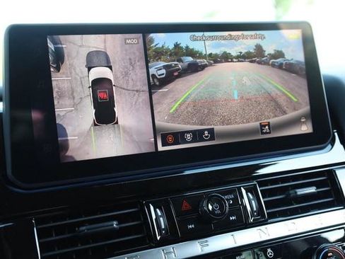 New 2026 Nissan Pathfinder Platinum AWD/4WD image 16