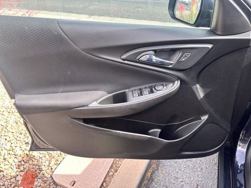 Used 2023 Chevrolet Malibu LT image 10