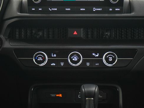 Used 2024 Honda CR-V LX image 16