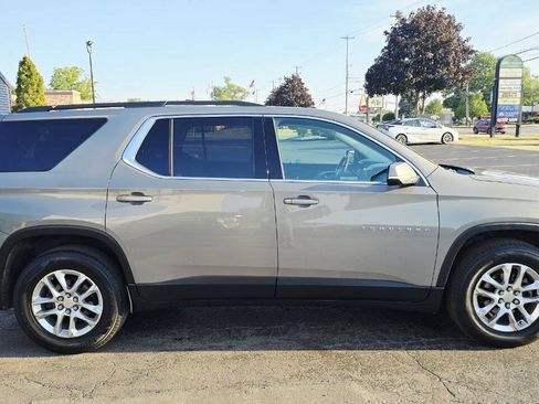 Used 2019 Chevrolet Traverse LT AWD/4WD image 7