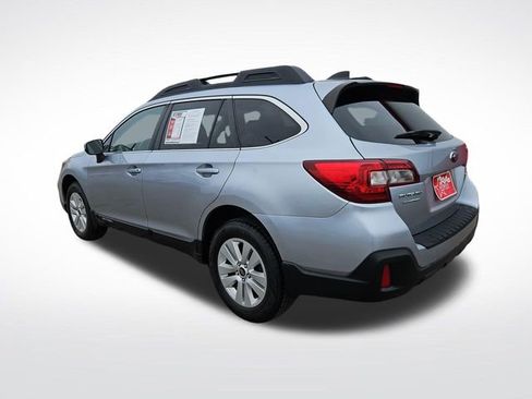 Used 2018 Subaru Outback 2.5i Premium AWD/4WD image 4