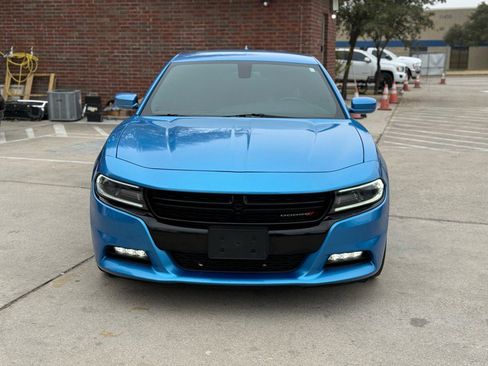 Used 2015 Dodge Charger R/T image 2