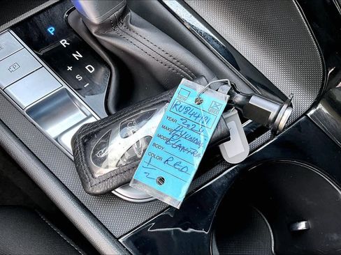 Used 2024 Hyundai Elantra SEL w/ Convenience Package FWD image 12