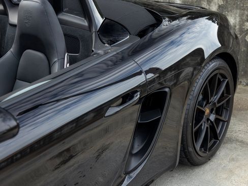 Certified 2025 Porsche 718 Boxster GTS image 18