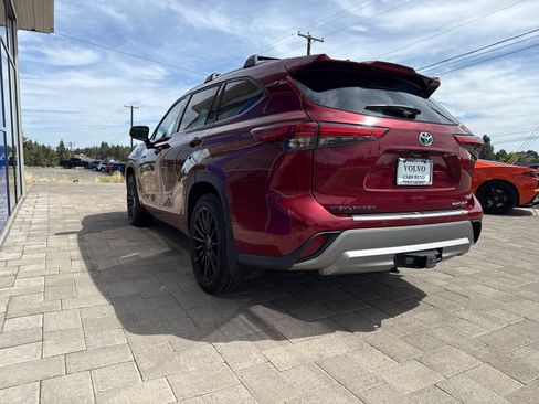 Used 2021 Toyota Highlander Platinum AWD/4WD image 5