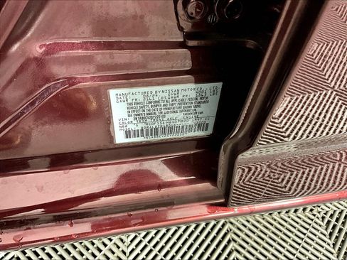 Used 2025 Nissan Sentra SV FWD image 17