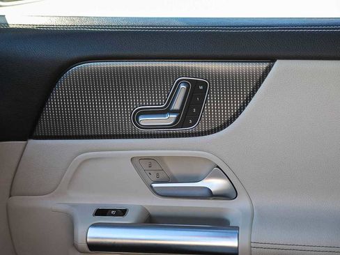 Used 2021 Mercedes-Benz GLA 250 image 20