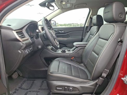 Used 2023 GMC Acadia Denali image 12