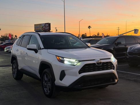 Used 2024 Toyota RAV4 XLE w/ Convenience Package image 16