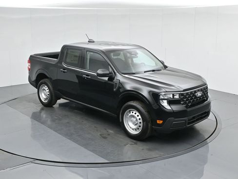 New 2025 Ford Maverick XL w/ Equipment Group 102A image 35