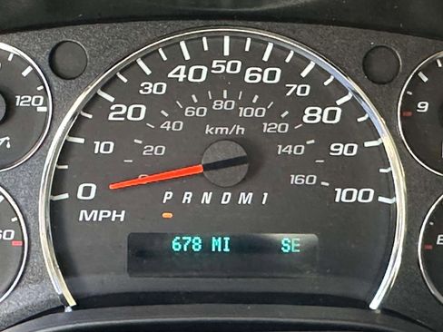 New 2025 Chevrolet Express 2500 w/ Safety Package image 17