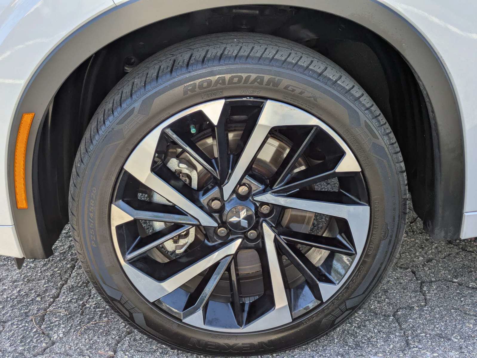 Used 2023 Mitsubishi Outlander SEL FWD image 9