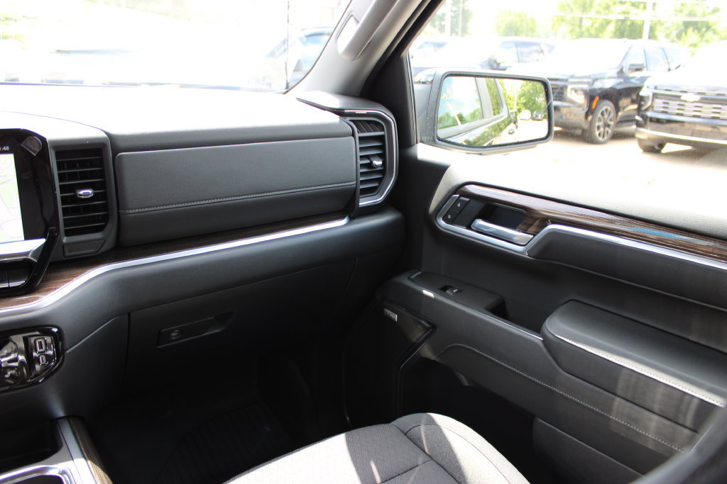 New 2026 Chevrolet Silverado 1500 RST w/ Safety Package AWD/4WD image 44