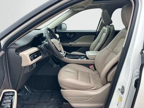 Used 2023 Lincoln Aviator Grand Touring w/ Elements Package Plus AWD/4WD image 16