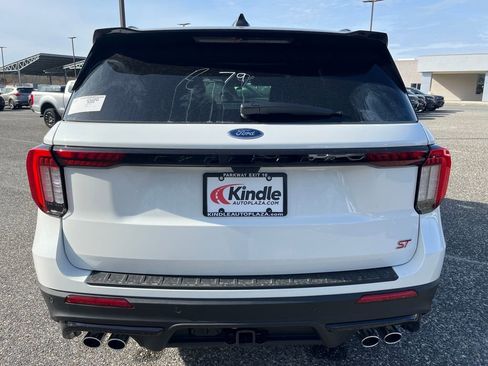 New 2026 Ford Explorer ST image 26