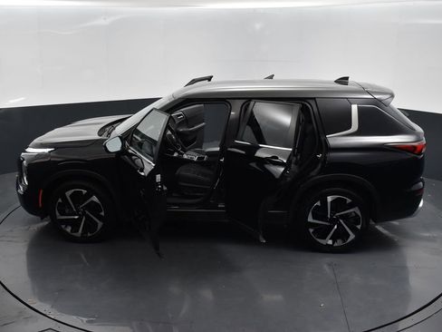 Used 2024 Mitsubishi Outlander SE image 24