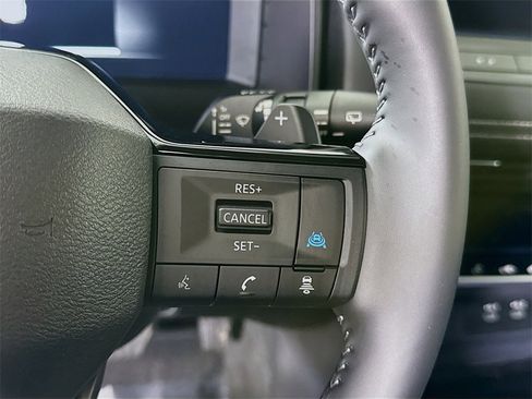 Certified 2025 Nissan Rogue SL image 23