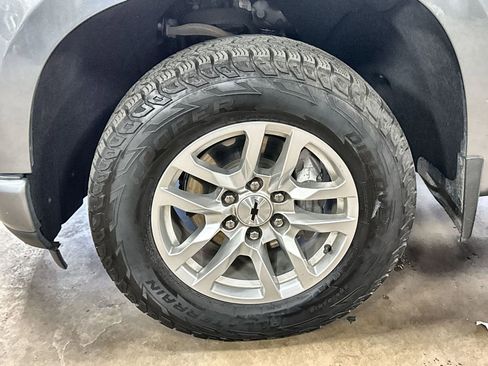 Used 2021 Chevrolet Silverado 1500 RST image 30