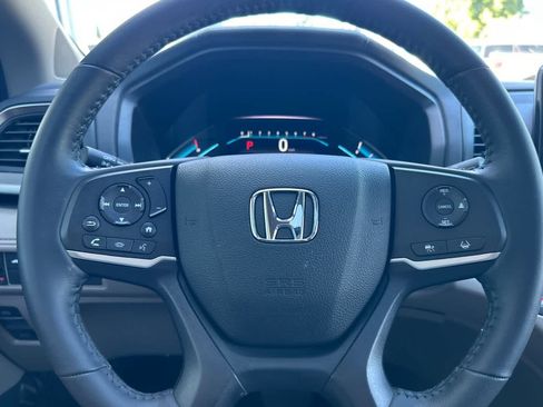 Used 2023 Honda Odyssey EX-L image 25