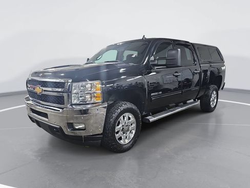 Used 2013 Chevrolet Silverado 2500 LT w/ Interior Plus Package AWD/4WD image 9