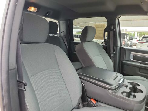 Used 2024 RAM 1500 Warlock RWD image 18