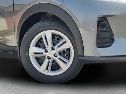 Used 2025 Nissan Kicks Play S image 22