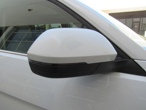 Used 2022 Volkswagen Atlas SE w/ Panoramic Sunroof Package image 22