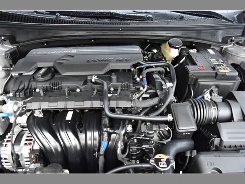 New 2026 Hyundai Elantra Limited FWD image 9